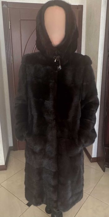 Продам норкову шубу у відмінному стані у м. Суми