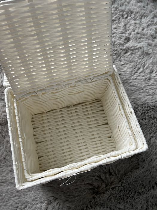 Дві плетені білі корзинки для ванни Pepco