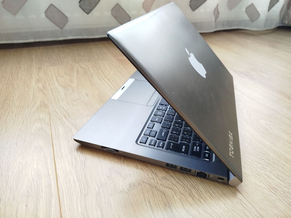 Супер ноут Toshiba Portege Z30-A/Проц.Intel Core i5 до 2.7Ghz/Ekран 13.3" Full HD 1920×1080/Ram 12Gb/Rom m2SSD128Gb/video 4k