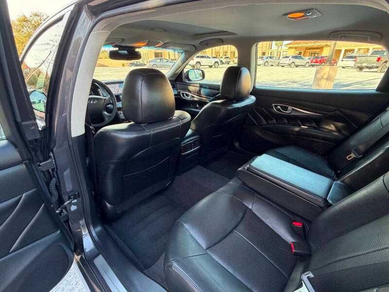 2015 Infiniti Q70L 3.7