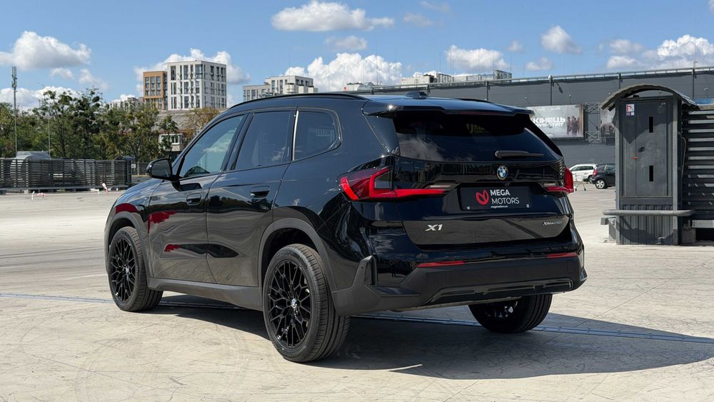 2023 BMW X1 x drive 28I