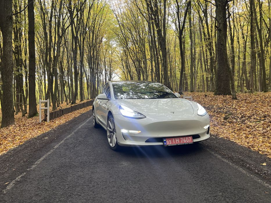 Tesla Model 3 2018
