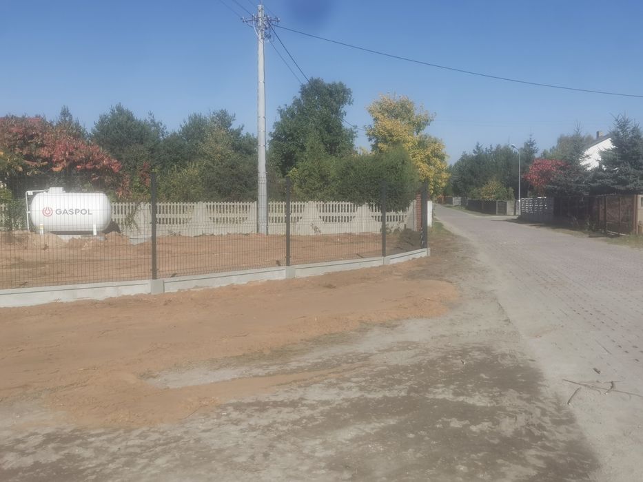 Montaż ogrodzeń panelowych betonowych bram furtek kompleksowo