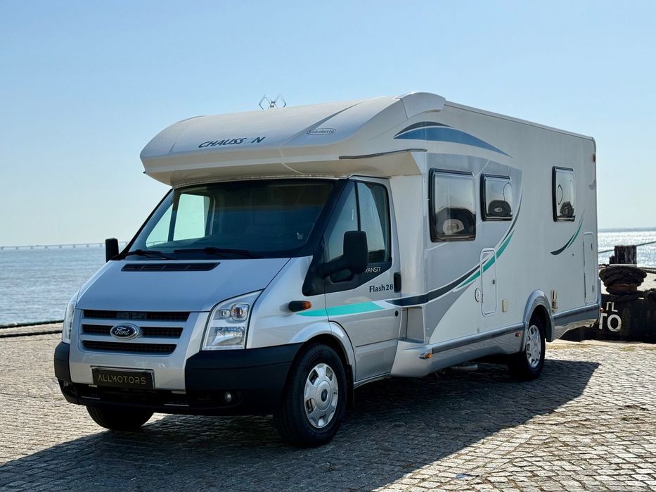 Chausson Flash 28 - Cama Central
