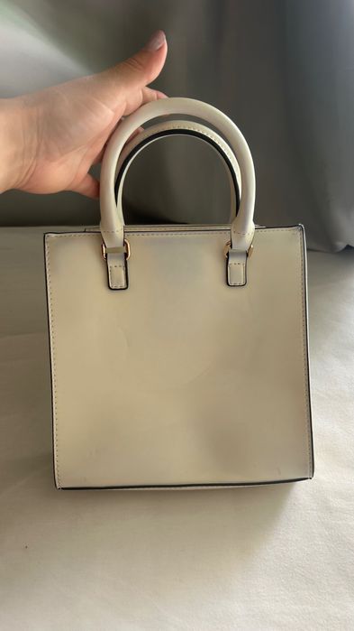 Mala Guess nova