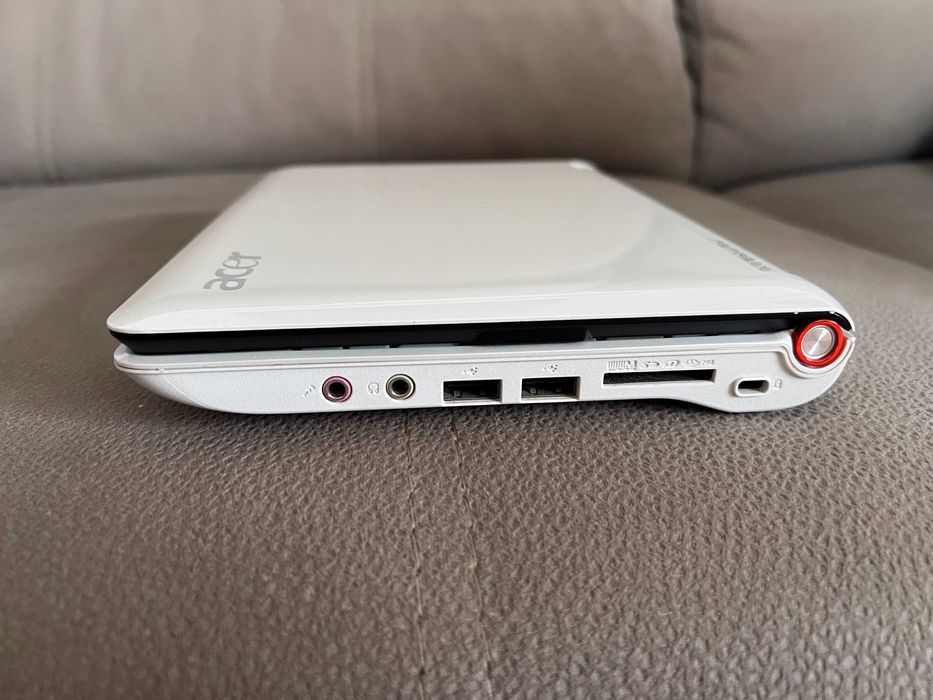 Acer One ZG5, with battery, 100% functional64738501031426124