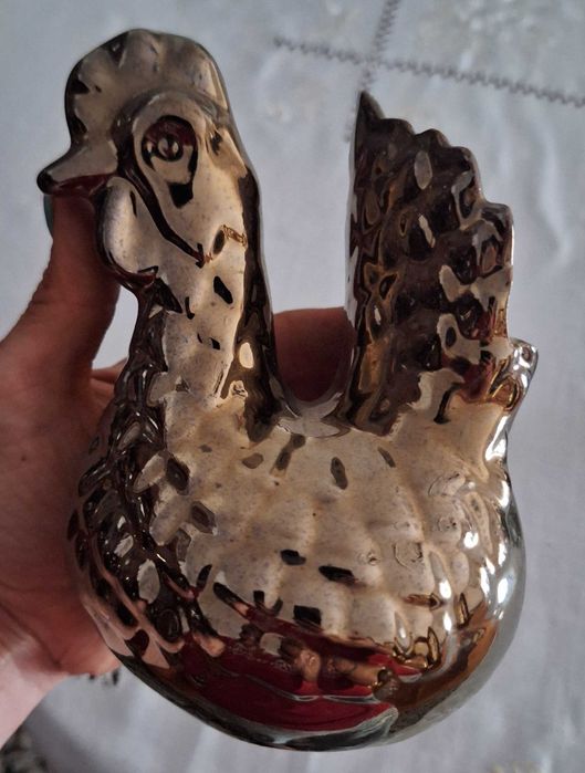 Peça em cerâmica - galinha, para decoração