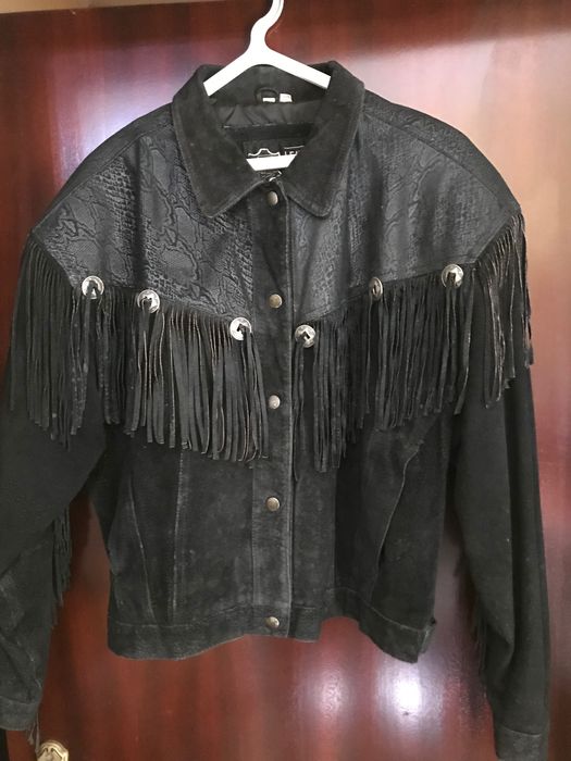 Casaco em pele verdadeira