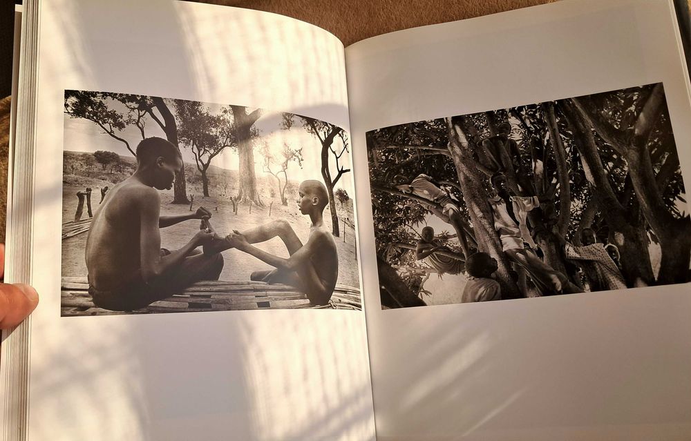 Livro "ÊXODOS" - Sebastião Salgado (Edição Original Caminho, 2000)