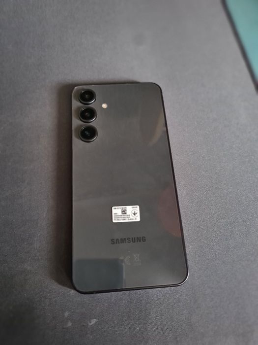 До вашої уваги Samsung galaxy s24 fe 8/256