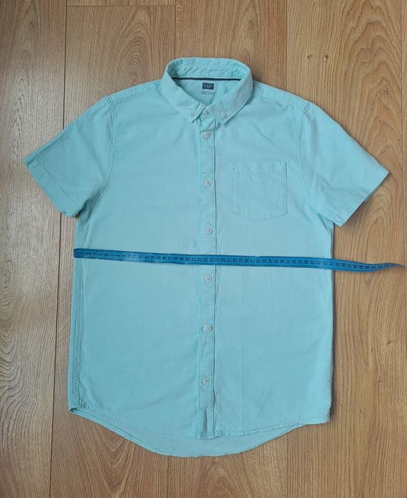 Светлая тенниска рубашка и  шорты для мальчика