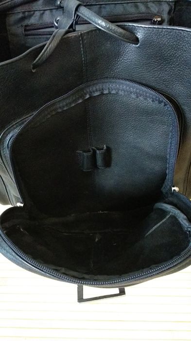 Рюкзак школа прогулка черный натур кожа