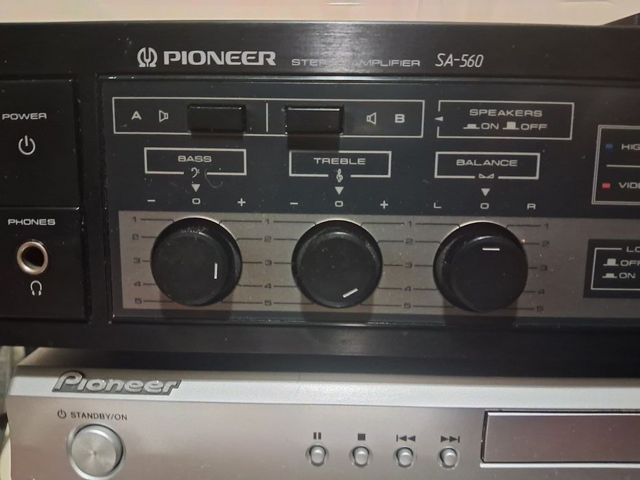 Усилитель Pioneer SA 560
