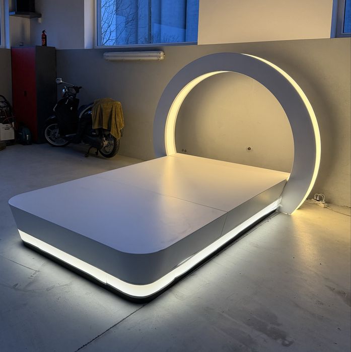 Łóżko led 150x200