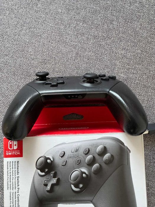 Nintendo Switch Pro Controller