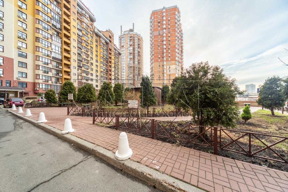 Оренда | Квартира 118 м2 | Печерськ | ЖК Митець | дві окремі спальні | Коновальця Євгена 32Б | Палац Україна