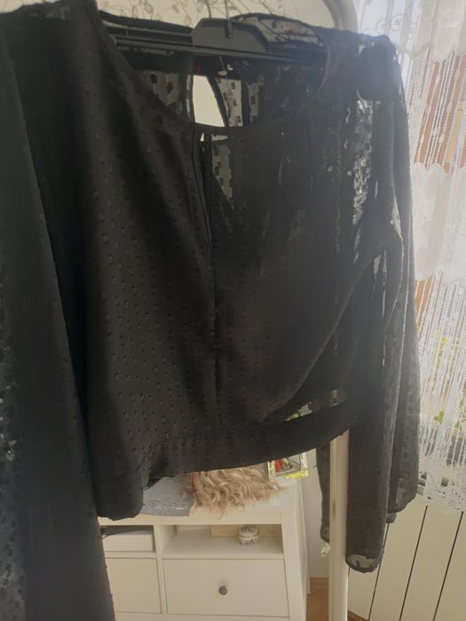 Bluzka czarna z szerokim rękawem roz M