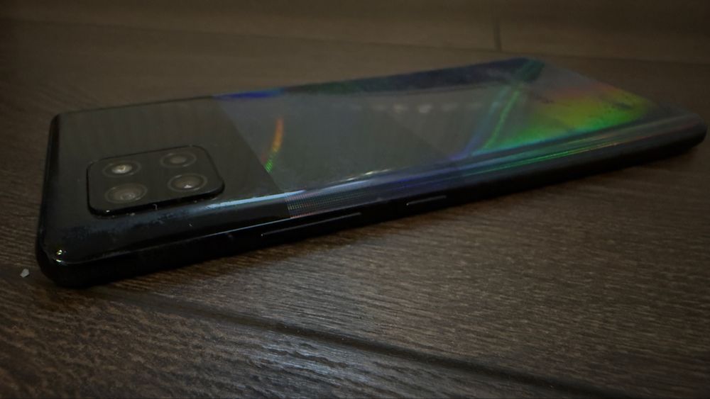 Samsung A42 5G Не запускається