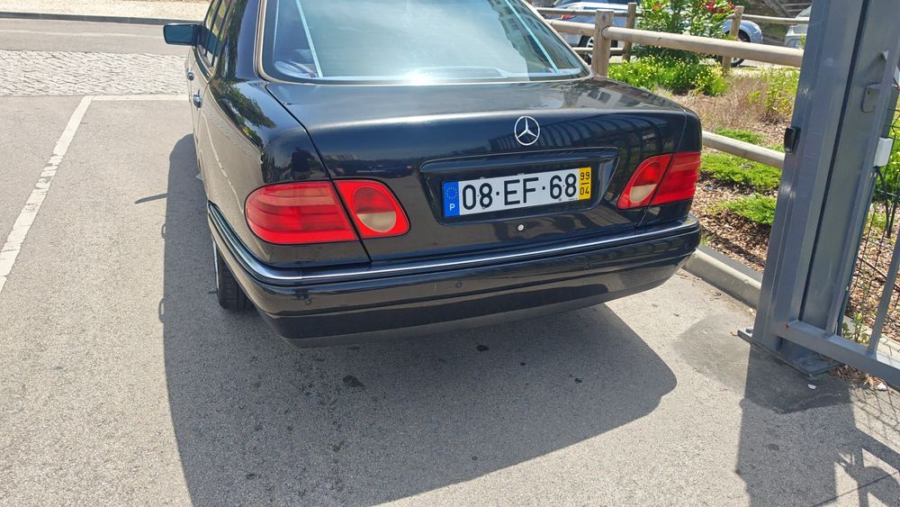 Mercedes-Benz E 220 — fotografia 3