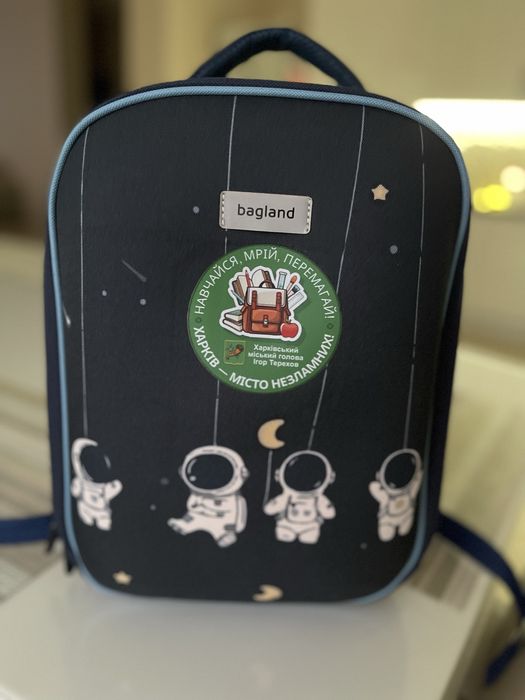 Продам новий синій рюкзак для хлопчика