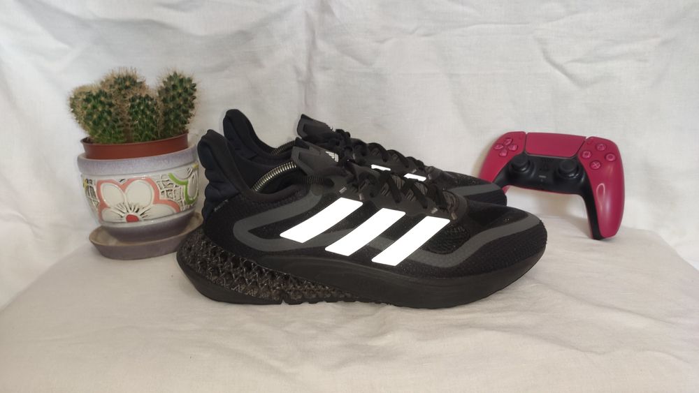 Чоловічі кросівки для бігу Adidas 4DFWD Pulse 2.Розміра 42 і 44