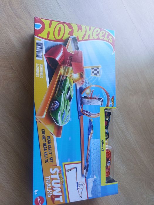 Barbie & pistas hot wheels