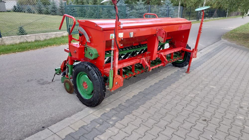 Siewnik Unia Polonez Kraj 3m talerzowy