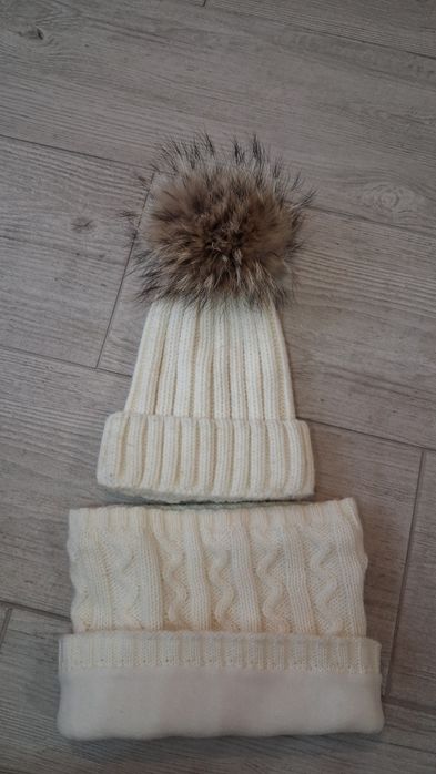 Комплект шапка хомут шарф  2-5років