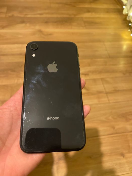 iPhone XR - smartphone