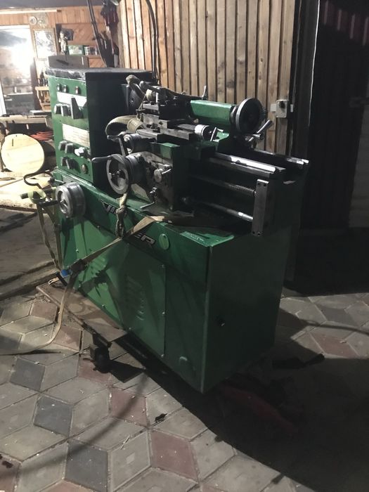 Токарний станок 16 б 05 п