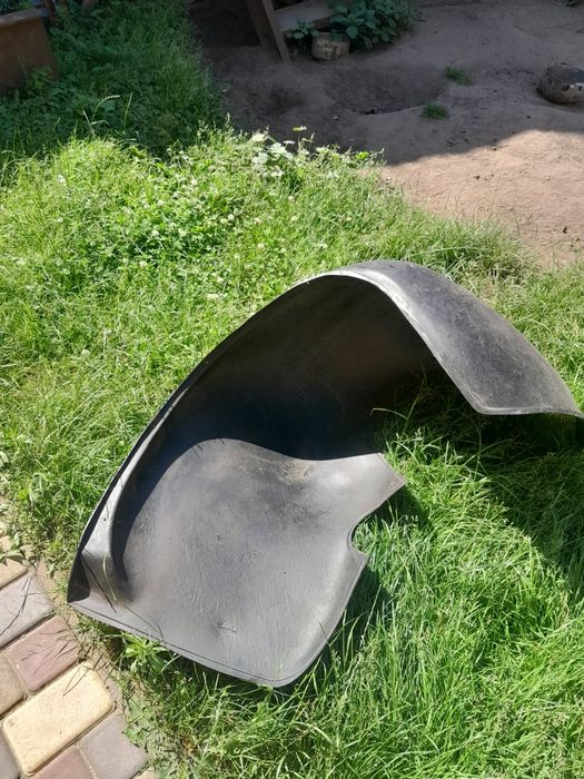 Подкрылок на Волгу