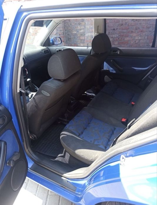 Продам гольфіка в хорошому стані.