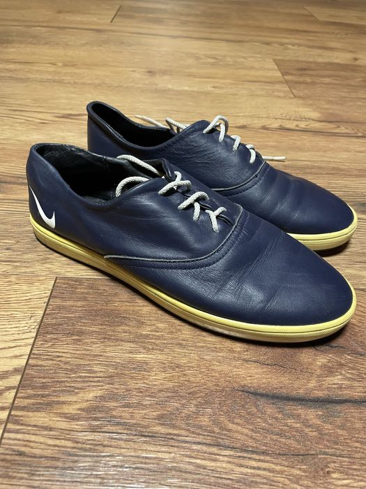 Туфлі кеди.