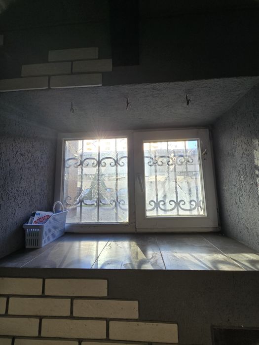 Продаж комерційного приміщення з ремонтом в Бучі! Сухе, окремий вхід!