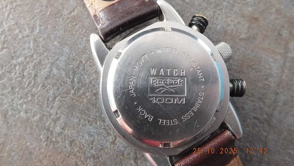 zegarek reebok tschymetre