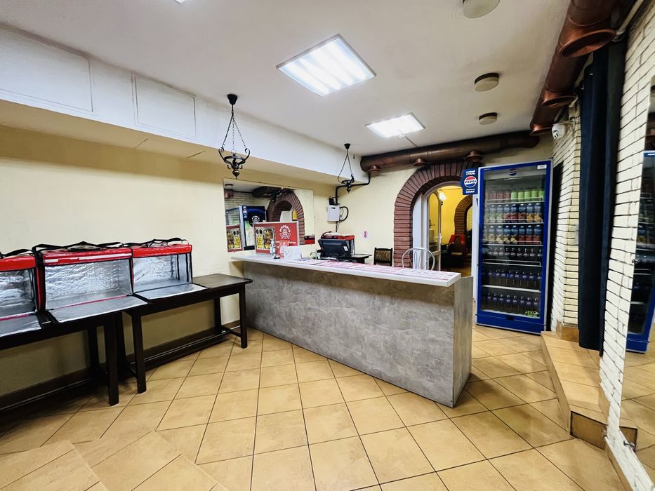 Комерційне приміщення - Ремонт - Центр - 200 м2