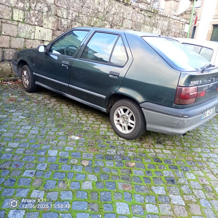 Vendo carro Renault 19