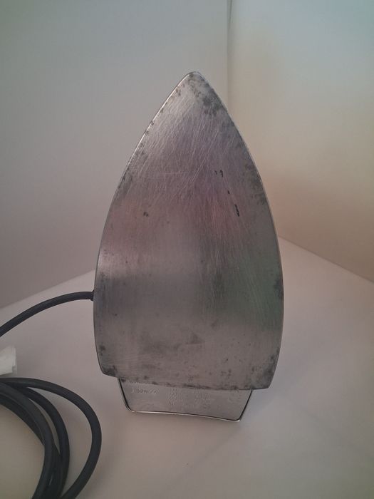 Antigo Ferro de Passar da Rowenta