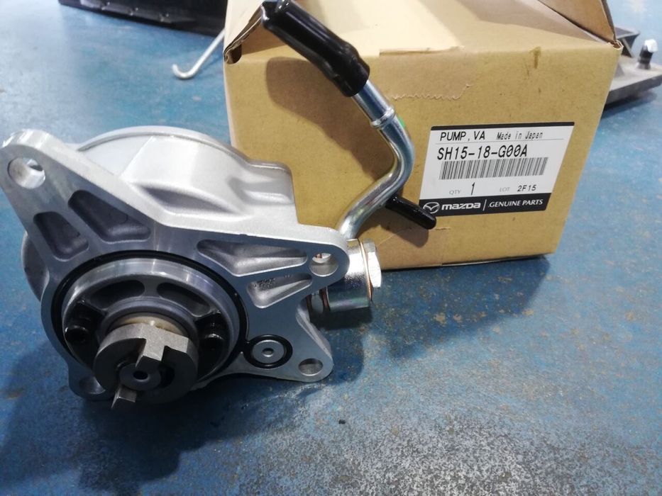 Насос вакуумный на мазду