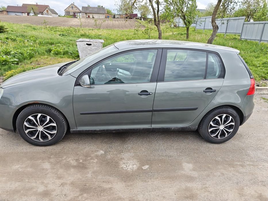 Продам Volkswagen Golf 5 2004 року
