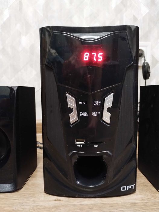 Муз центр сабвуфер + 2 АС ( Блютуз / USB / SD-TF-карта / AUX / тюнер)