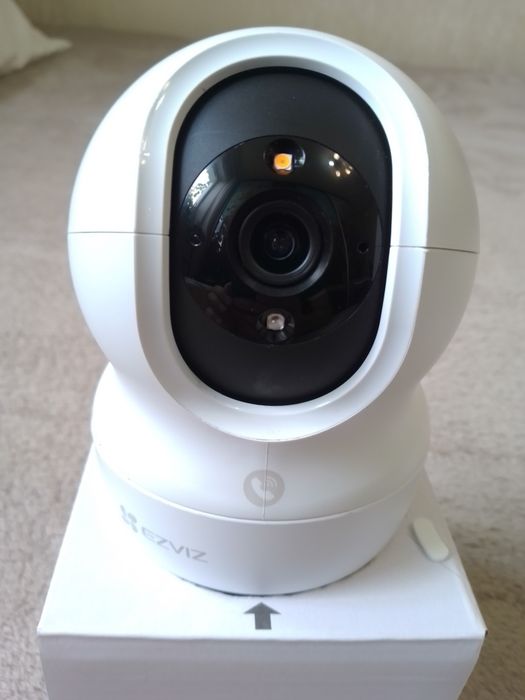 Розумна поворотна Wi-Fi камера EZVIZ CP1 Pro 2K+ (Відеоняня / Охорона)
