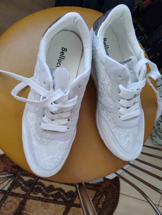 Buty sportowe damskie 39 nowe