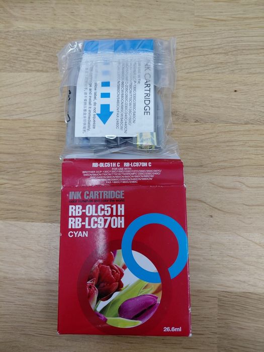 Tinteiros azul, amarelo e mangenta