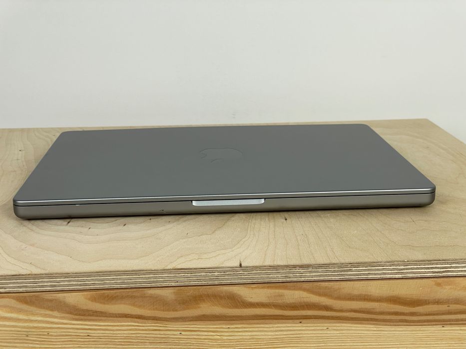 2023 MacBook Pro A2918 14" M3 16GB 512 GB
