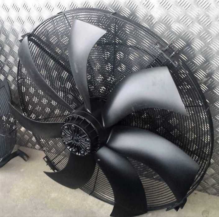 Ventiladores /  Extratores industriais trifásicos