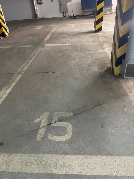 Wynajmę Miejsca parkingowe w garażu podziemnym Koszalin  przy Hotelu Gromada