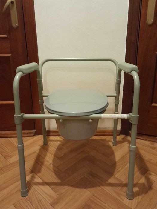 туалетний стілець