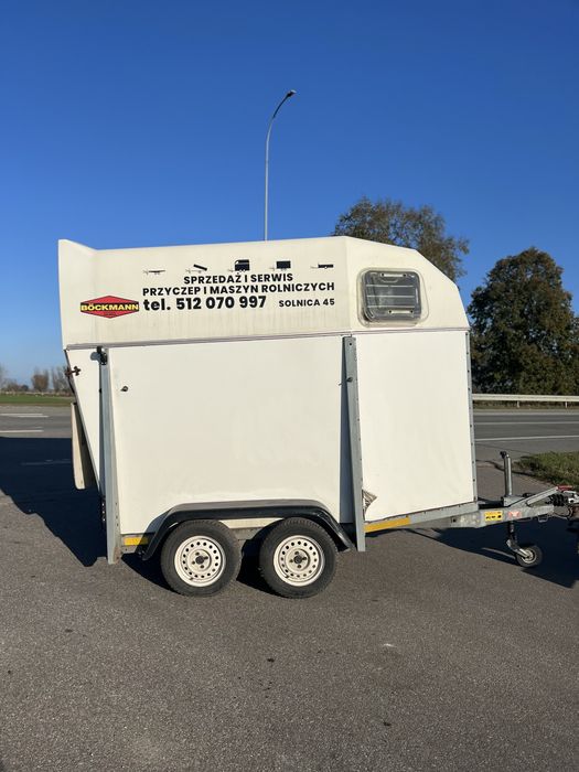 Brenderup 1050 kg DMC przyczepa do 1 konia jednokonna KAT B