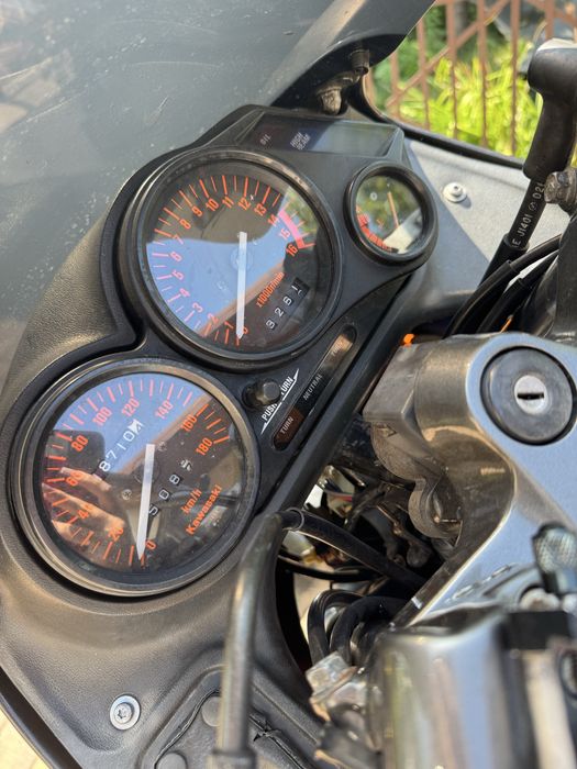 Kawasaki zzr 250 2000
